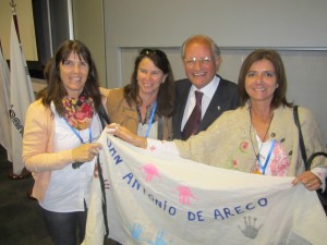 El Dr. Abel Albino junto a CONIN Areco 